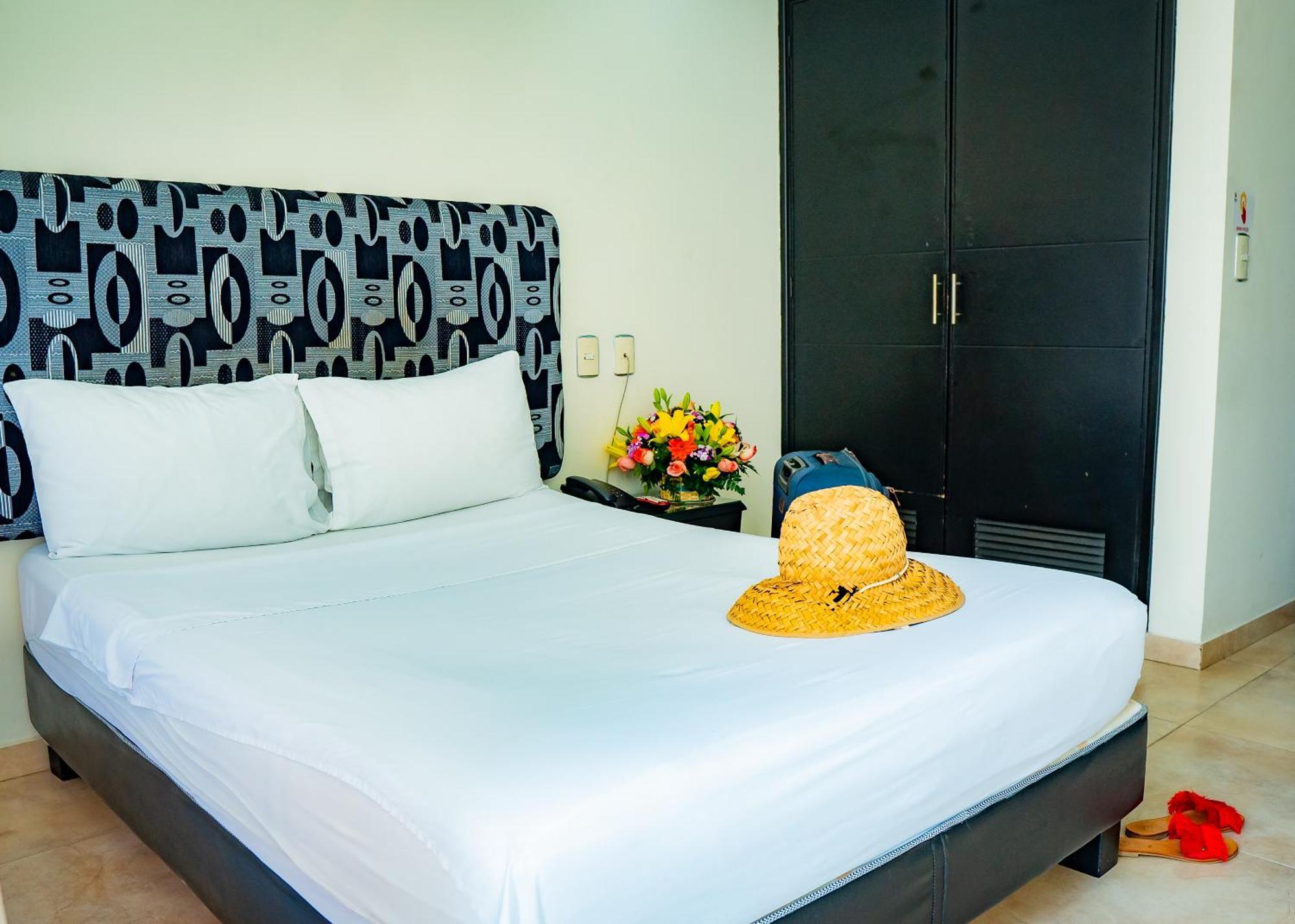 Kalina Hotel Girardot Exteriér fotografie