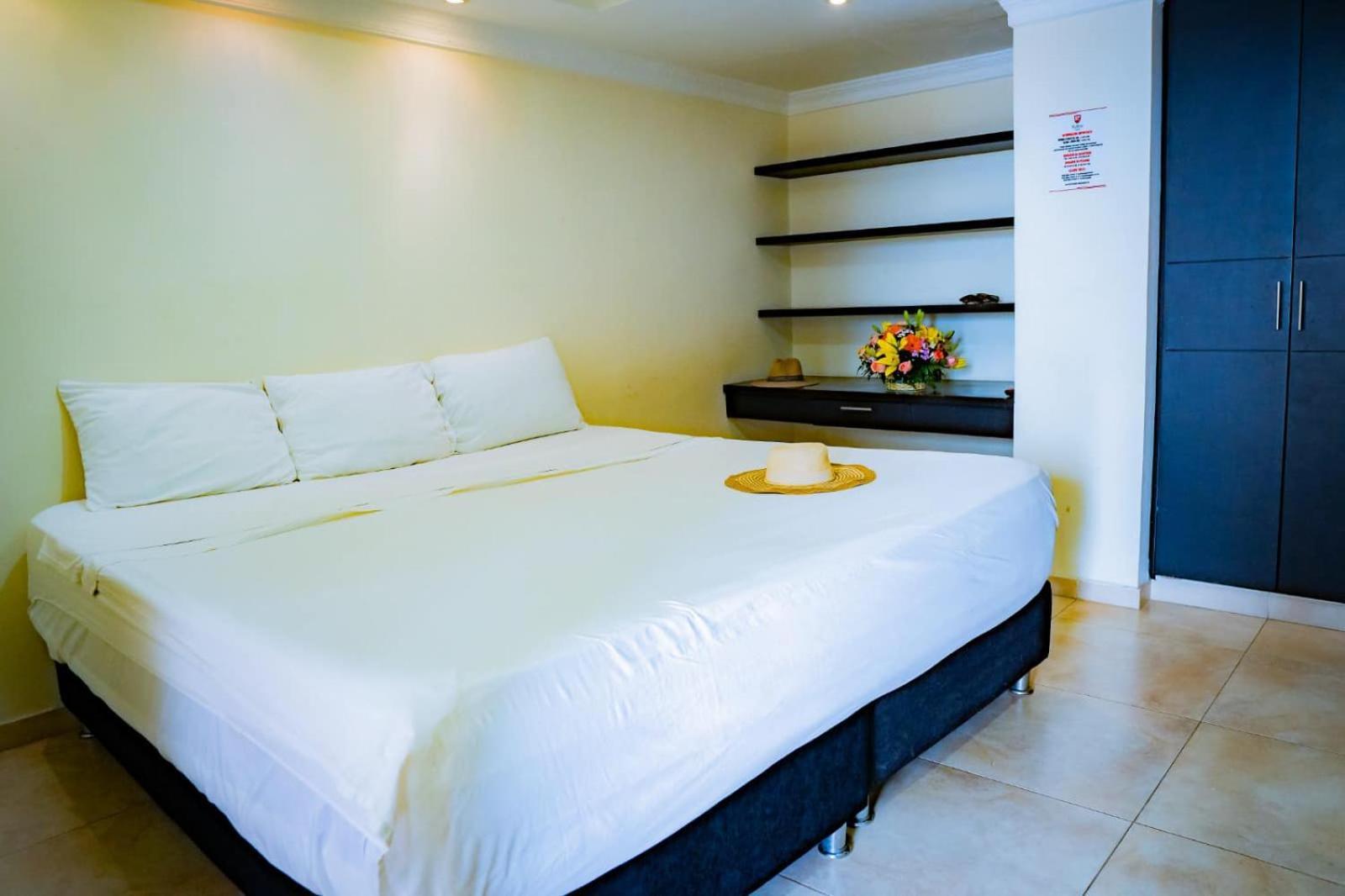 Kalina Hotel Girardot Exteriér fotografie