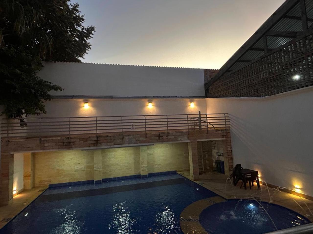 Kalina Hotel Girardot Exteriér fotografie